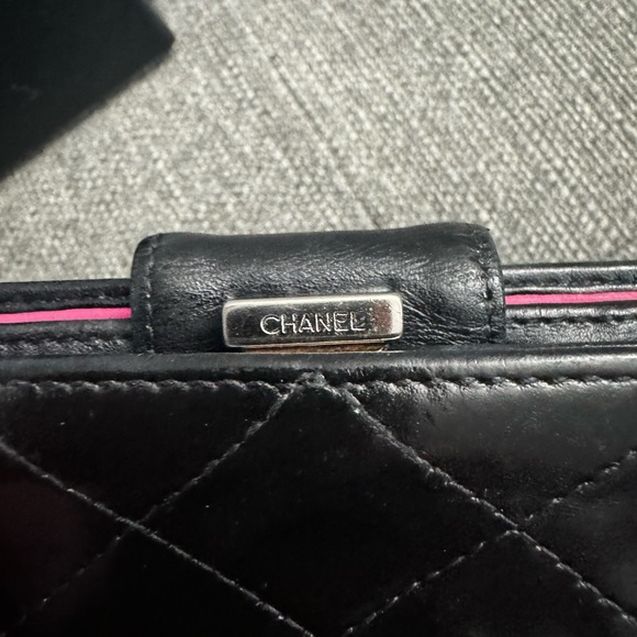 🌺 Chanel cambon compact wallet in black lambskin - Picture 5 of 12